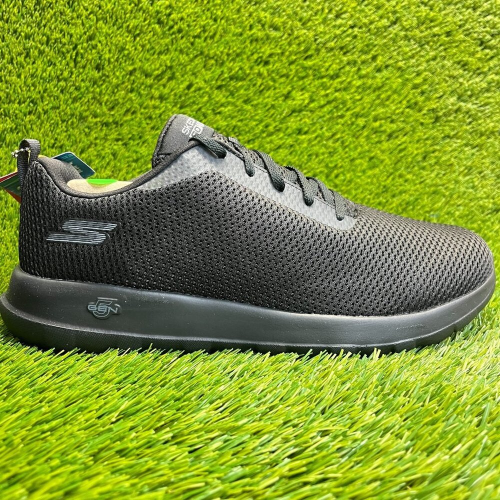 Skechers Go Walk Max Effort Mens Size 12EEE Black Running Walking Shoes Sneakers